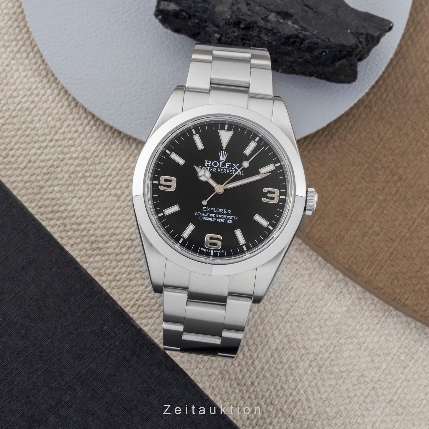 Rolex Explorer 214270 - (3/8)