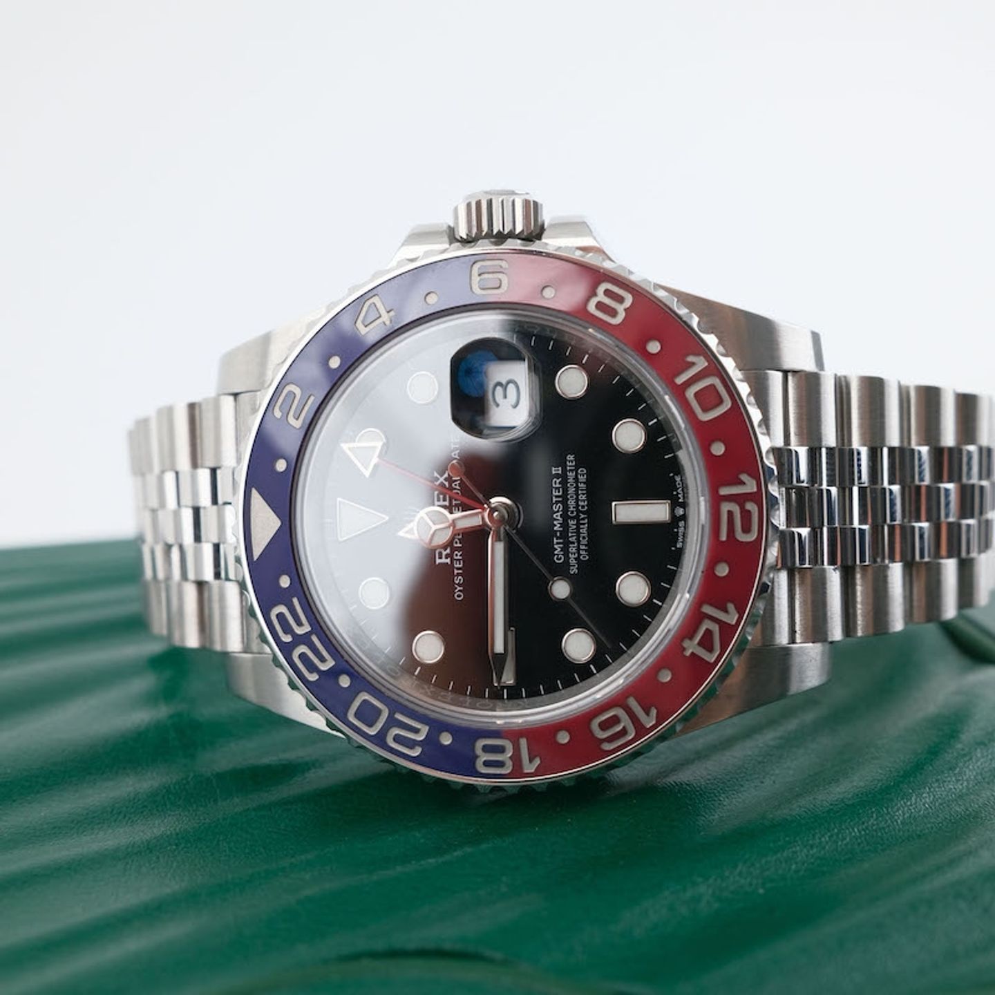 Rolex GMT-Master II 126710BLRO - (2/8)