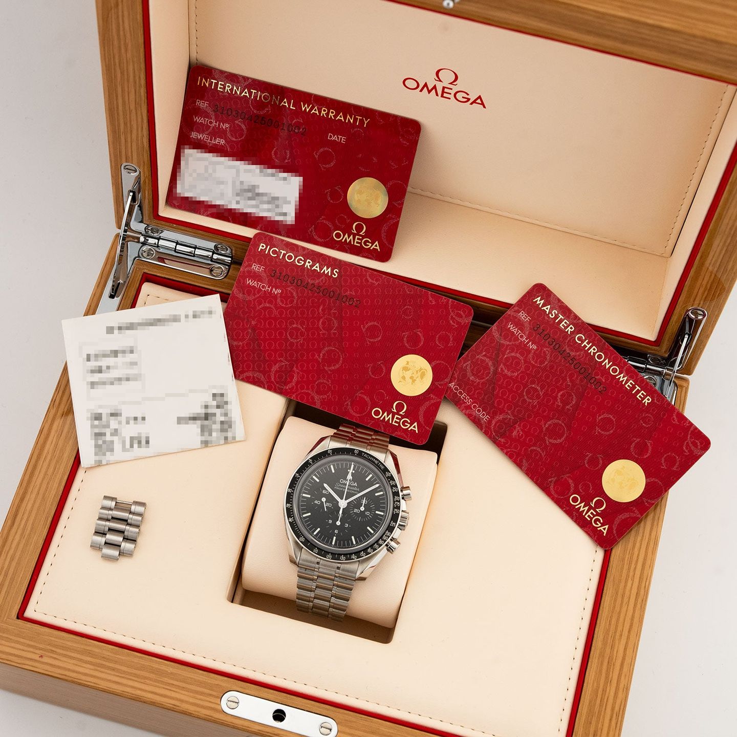 Omega Speedmaster Professional Moonwatch 310.30.42.50.01.002 (2021) - Black dial 42 mm Steel case (6/6)