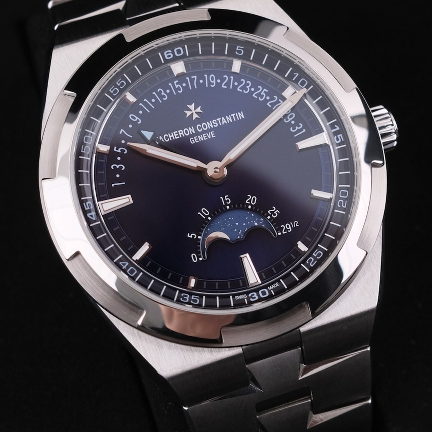 Vacheron Constantin Overseas 4000V/210A-B911 (2024) - Blue dial 41 mm Steel case (1/8)