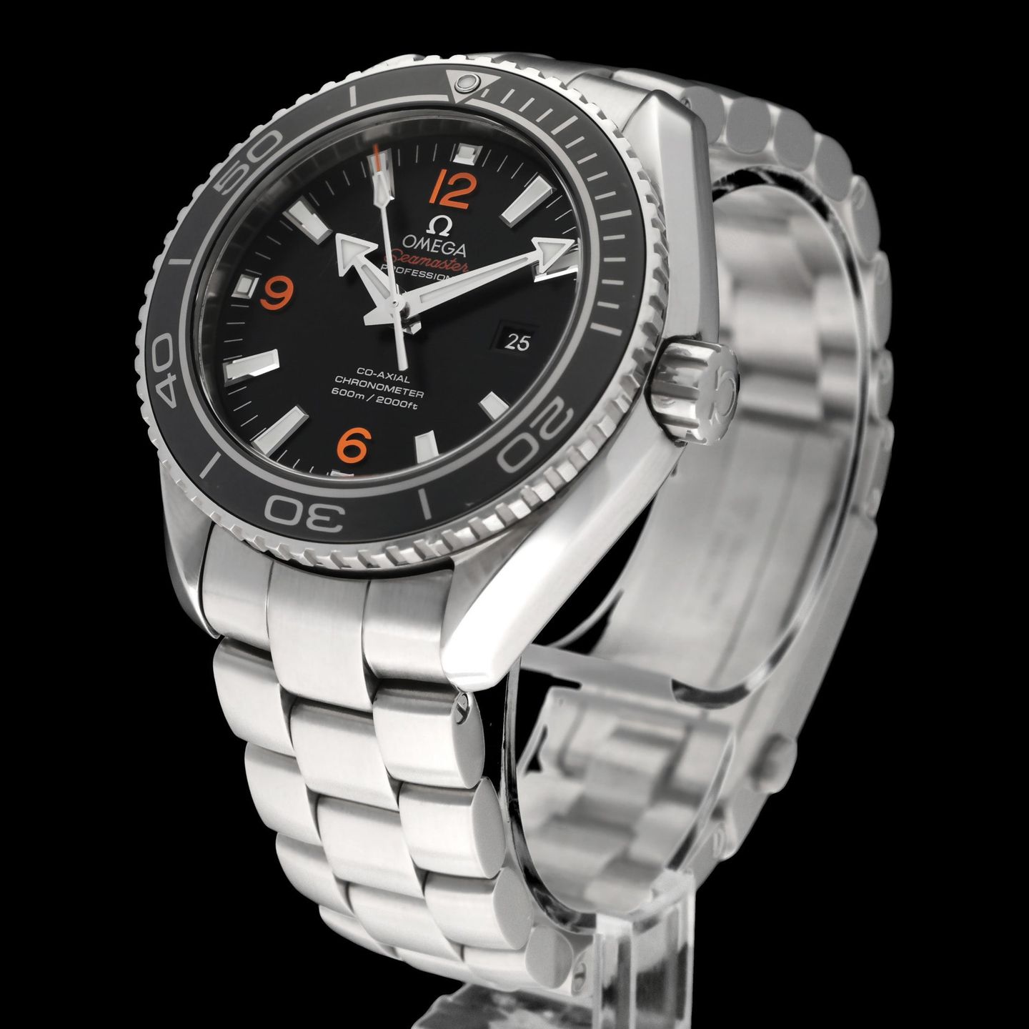 Omega Seamaster Planet Ocean 232.30.38.20.01.002 (2018) - Black dial 38 mm Steel case (5/8)