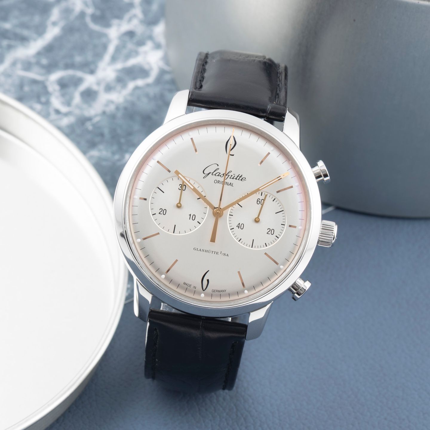 Glashütte Original Sixties Chronograph 1-39-34-03-22-04 (2022) - Silver dial 41 mm Steel case (1/8)