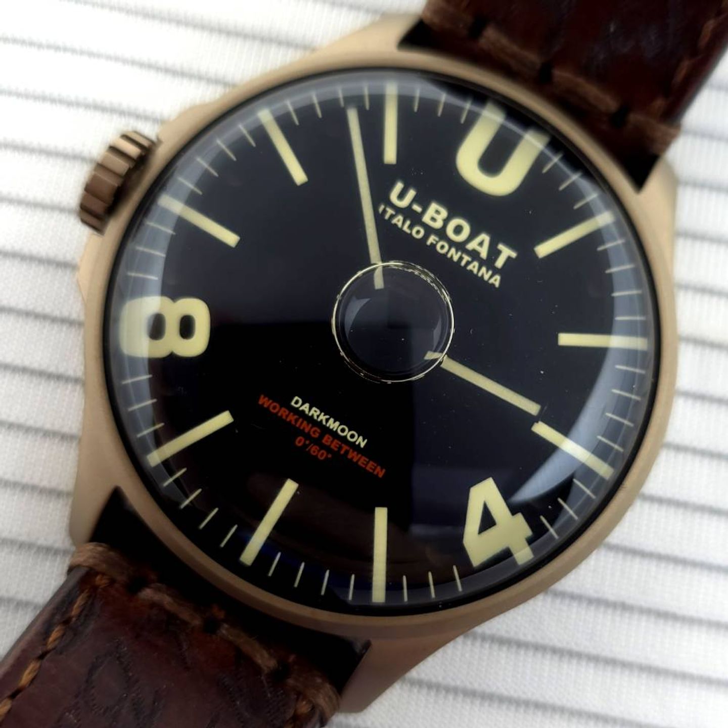 U-Boat Unknown 8467/B (2025) - Black dial 45 mm Steel case (2/8)