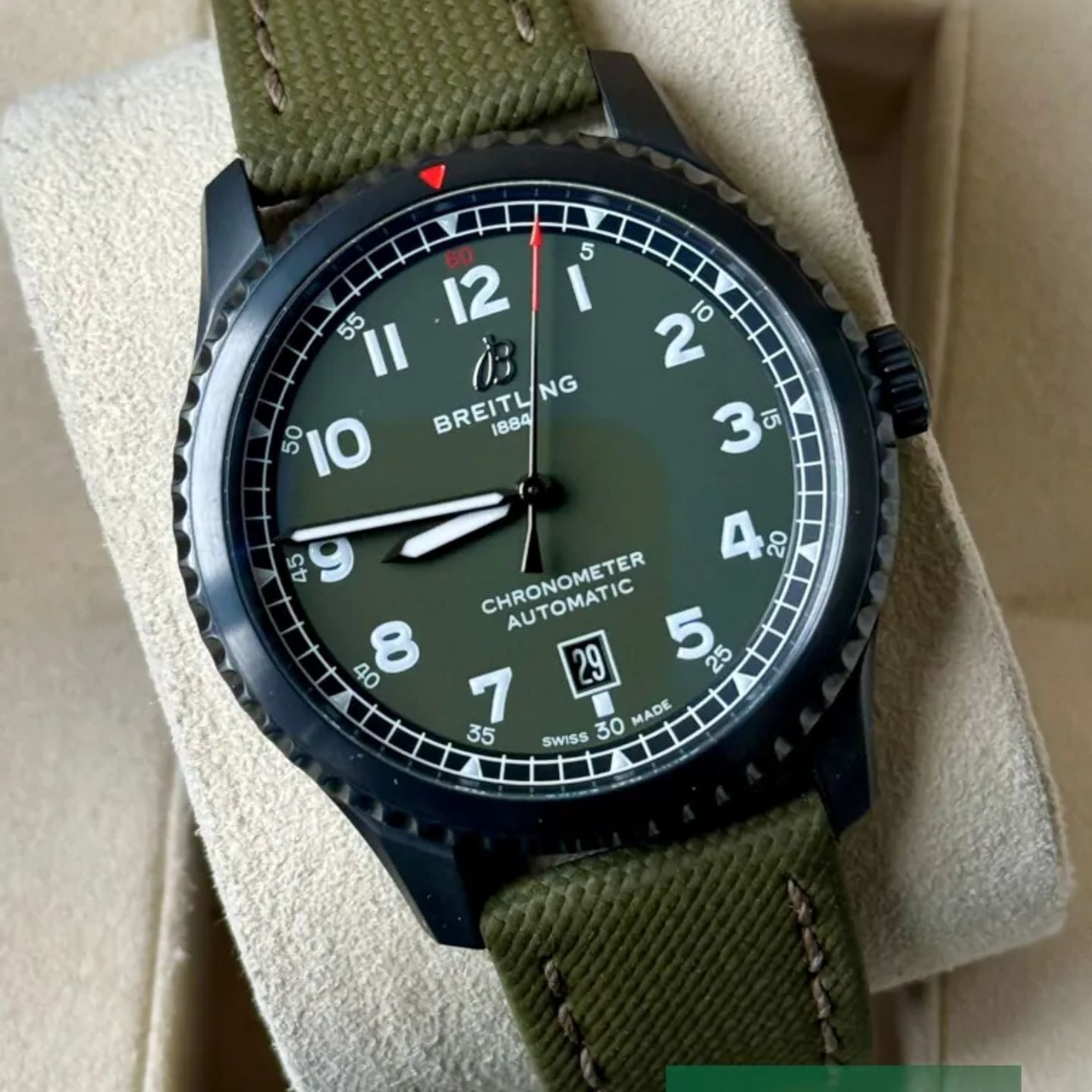 Breitling Aviator 8 M173152A1L1X2 - (1/7)