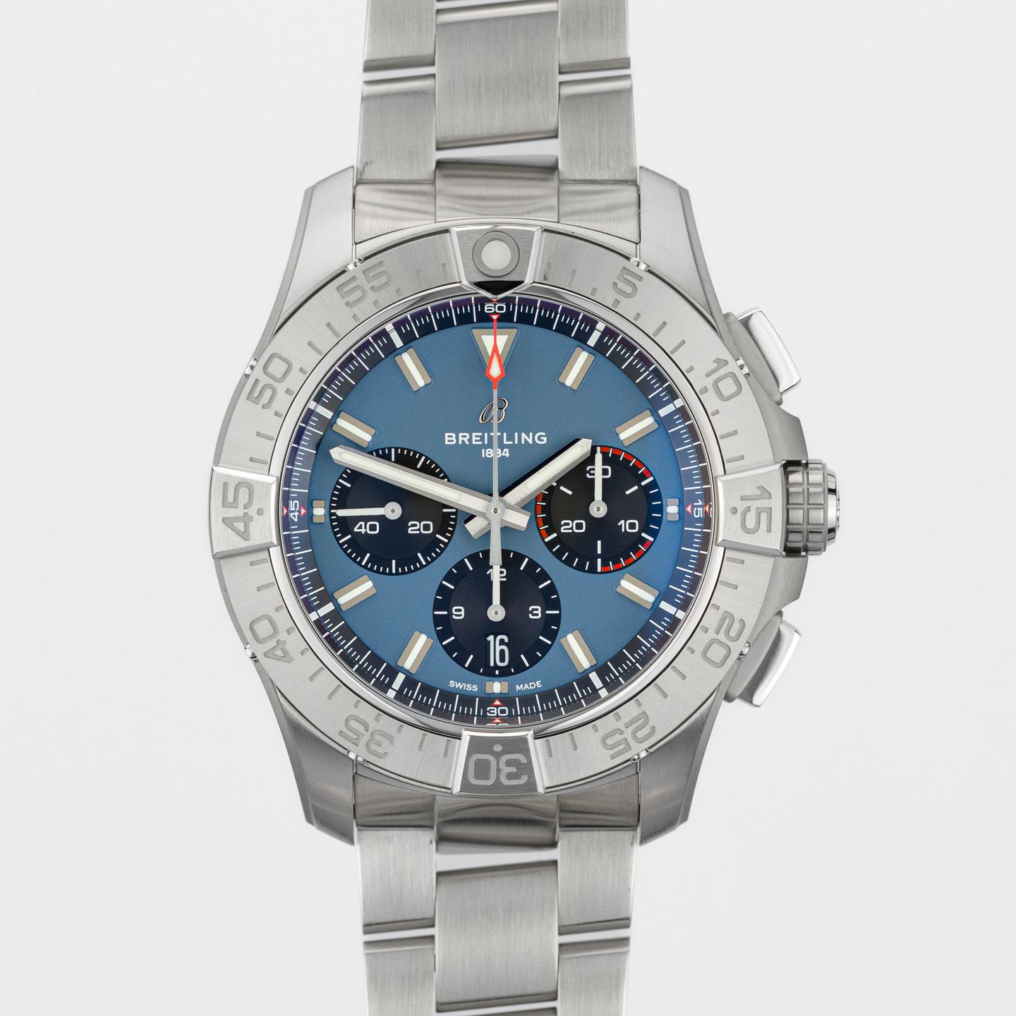 Breitling Avenger AB0147101C1A1 - (1/8)