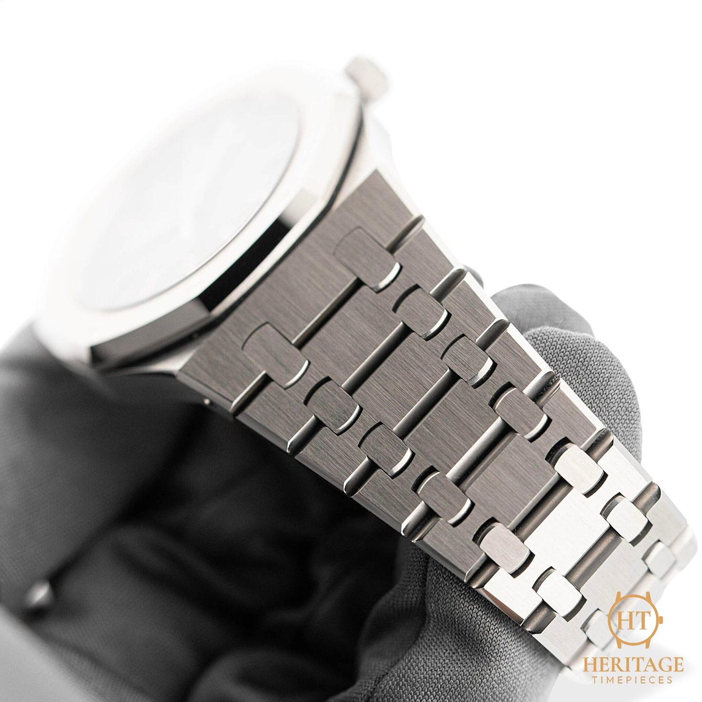 Audemars Piguet Royal Oak Selfwinding 15300ST.OO.1220ST.01 - (4/6)