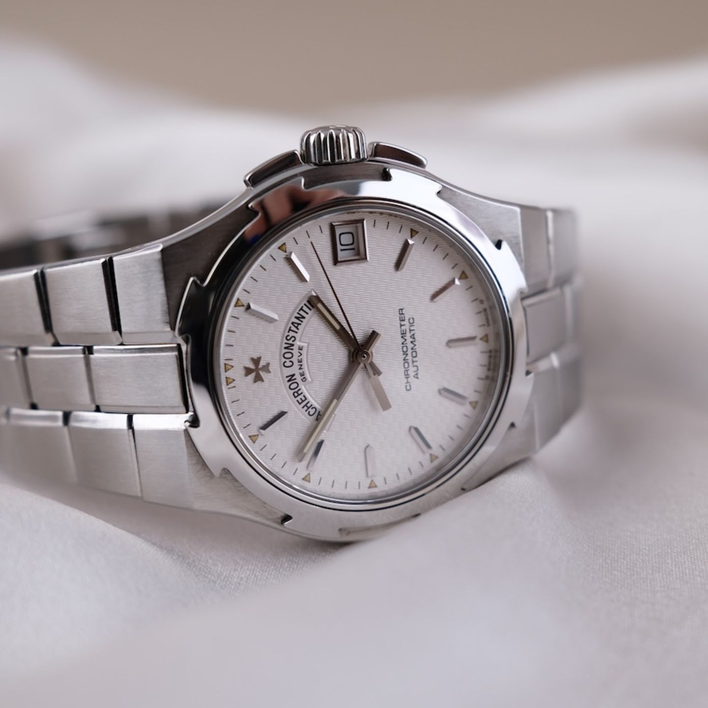 Vacheron Constantin Overseas 42050 - (4/8)