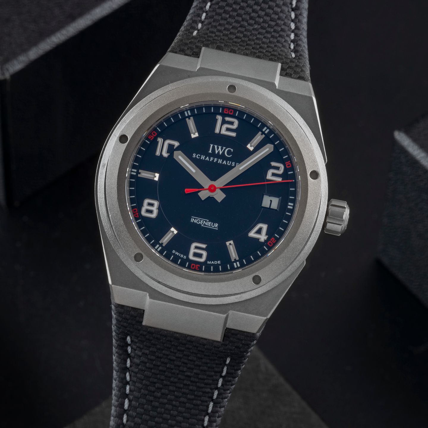 IWC Ingenieur AMG IW322703 (Onbekend (willekeurig serienummer)) - Zwart wijzerplaat 43mm Titanium (3/8)