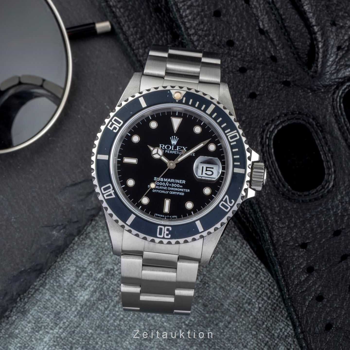 Rolex Submariner Date 16610 (1991) - Black dial 40 mm Steel case (3/8)