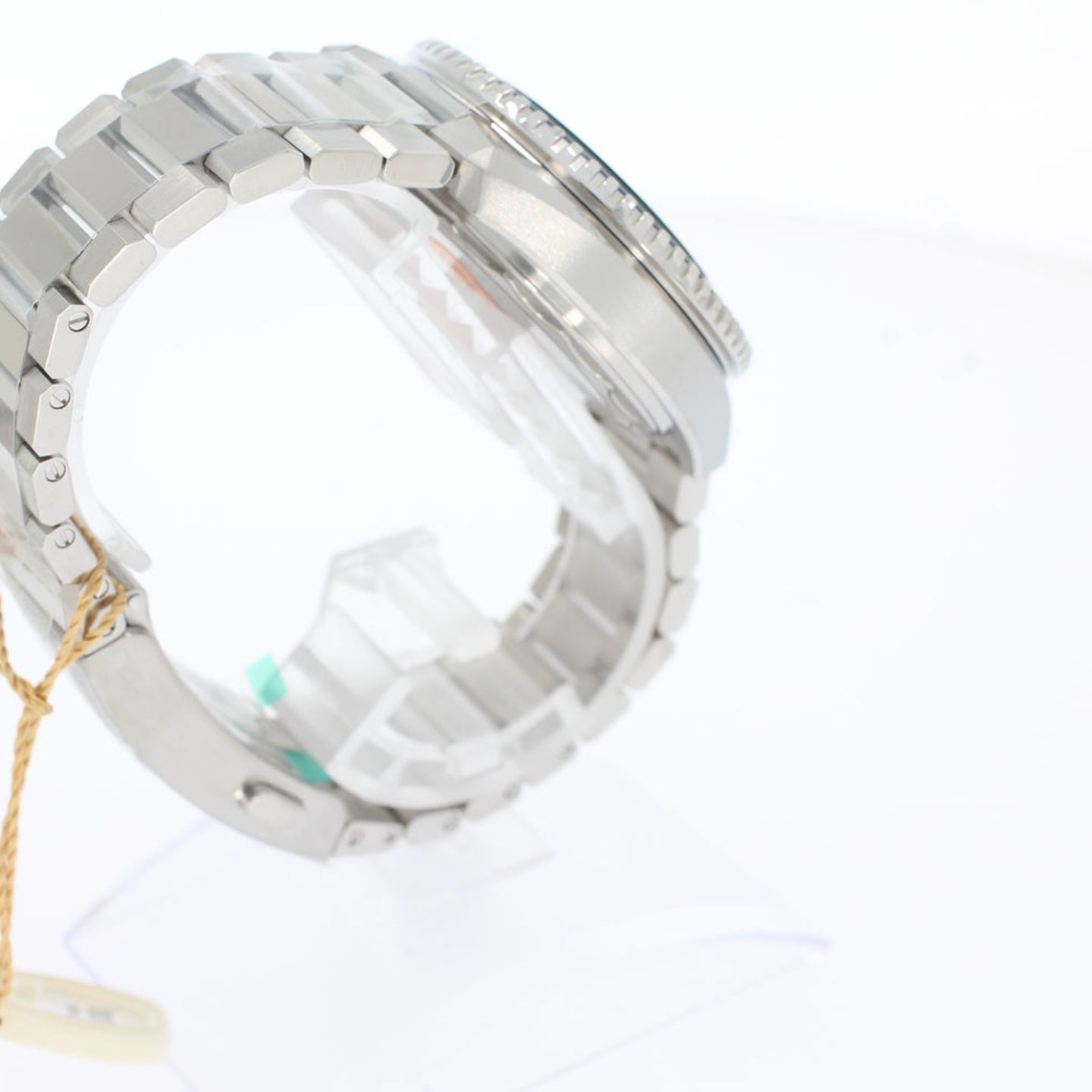 Omega Seamaster Planet Ocean 217.30.42.21.01.002 (2025) - Black dial 42 mm Titanium case (3/4)