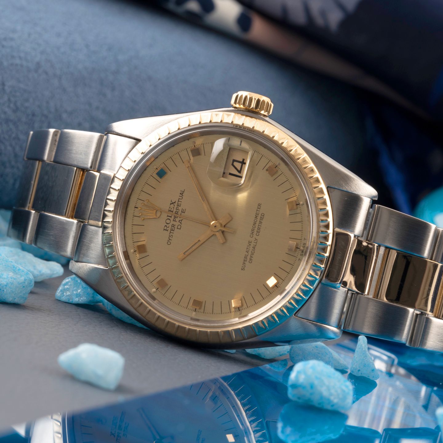 Rolex Oyster Perpetual Date 1505 (1971) - Champagne wijzerplaat 34mm Staal (2/8)