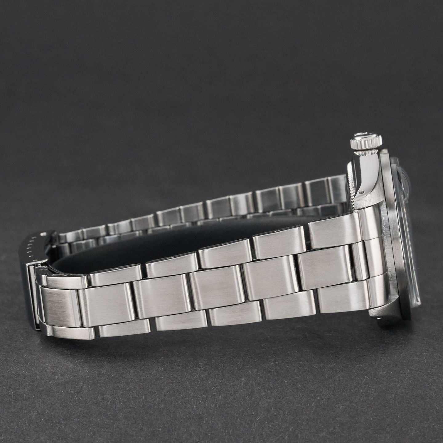 Rolex Oyster Perpetual Date 1501 (1974) - Black dial 34 mm Steel case (6/8)