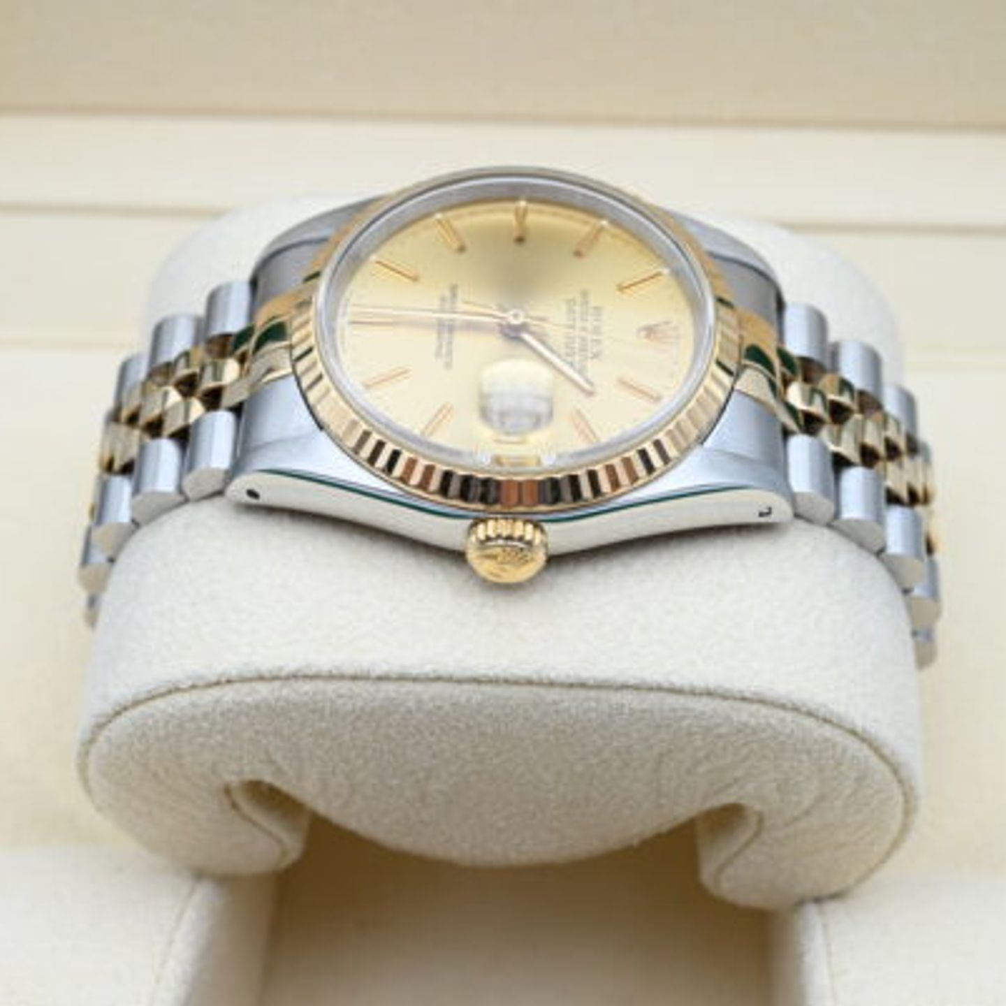 Rolex Datejust 36 16233 (1993) - Champagne wijzerplaat 36mm Goud/Staal (4/6)