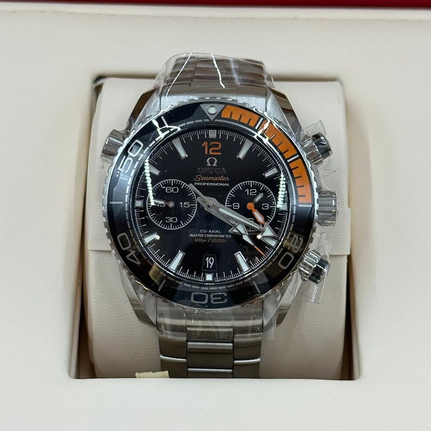 Omega Seamaster Planet Ocean 215.30.46.51.01.002 - (5/10)