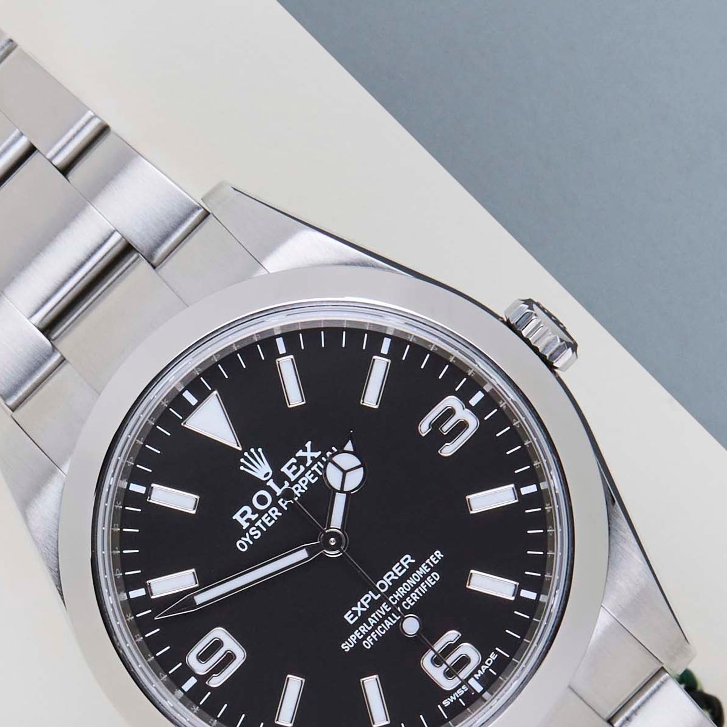 Rolex Explorer 214270 (2019) - Black dial 39 mm Steel case (3/8)