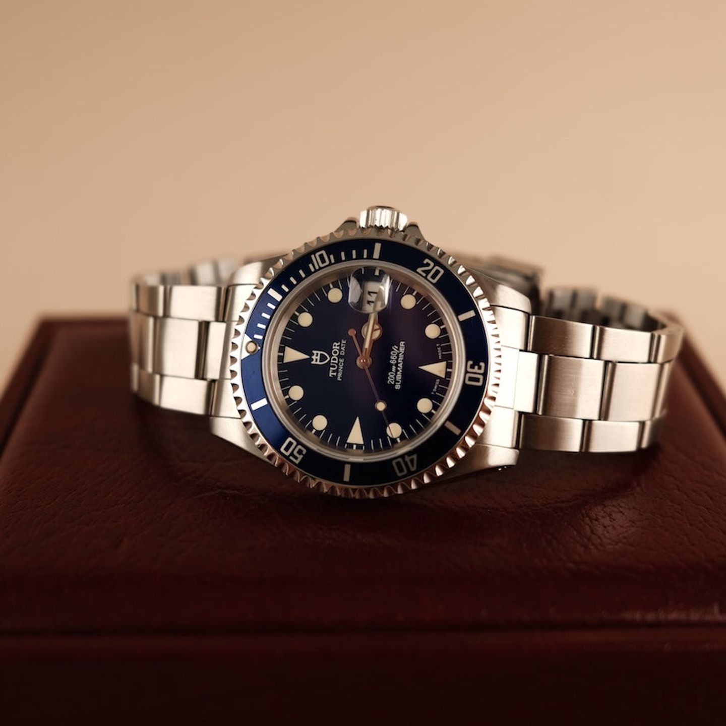 Tudor Submariner 79190 (1997) - Blue dial 40 mm Steel case (2/8)