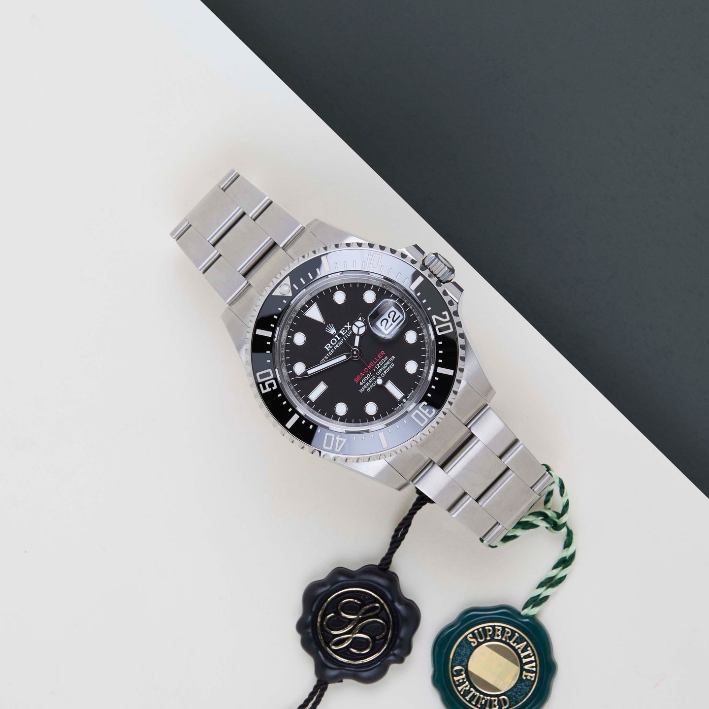 Rolex Sea-Dweller 126600 (2024) - Zwart wijzerplaat 43mm Staal (2/8)