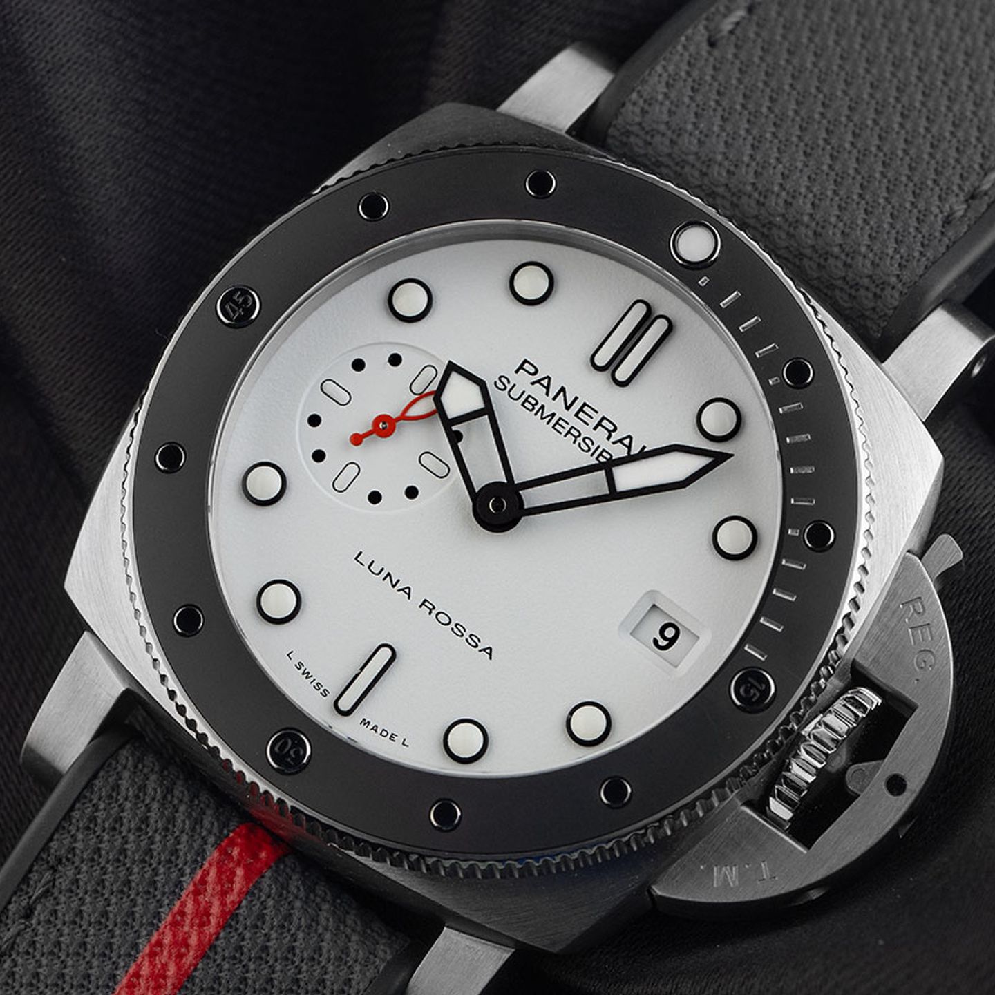Panerai Submersible PAM01579 - (3/7)