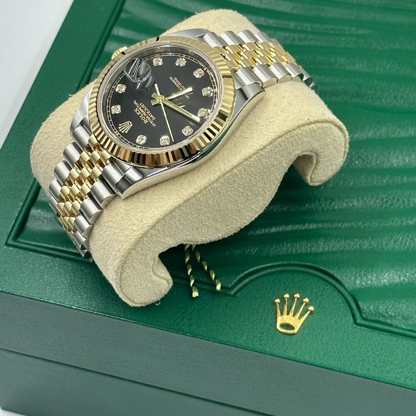 Rolex Datejust 41 126333 (Onbekend (willekeurig serienummer)) - Zwart wijzerplaat 41mm Goud/Staal (6/8)