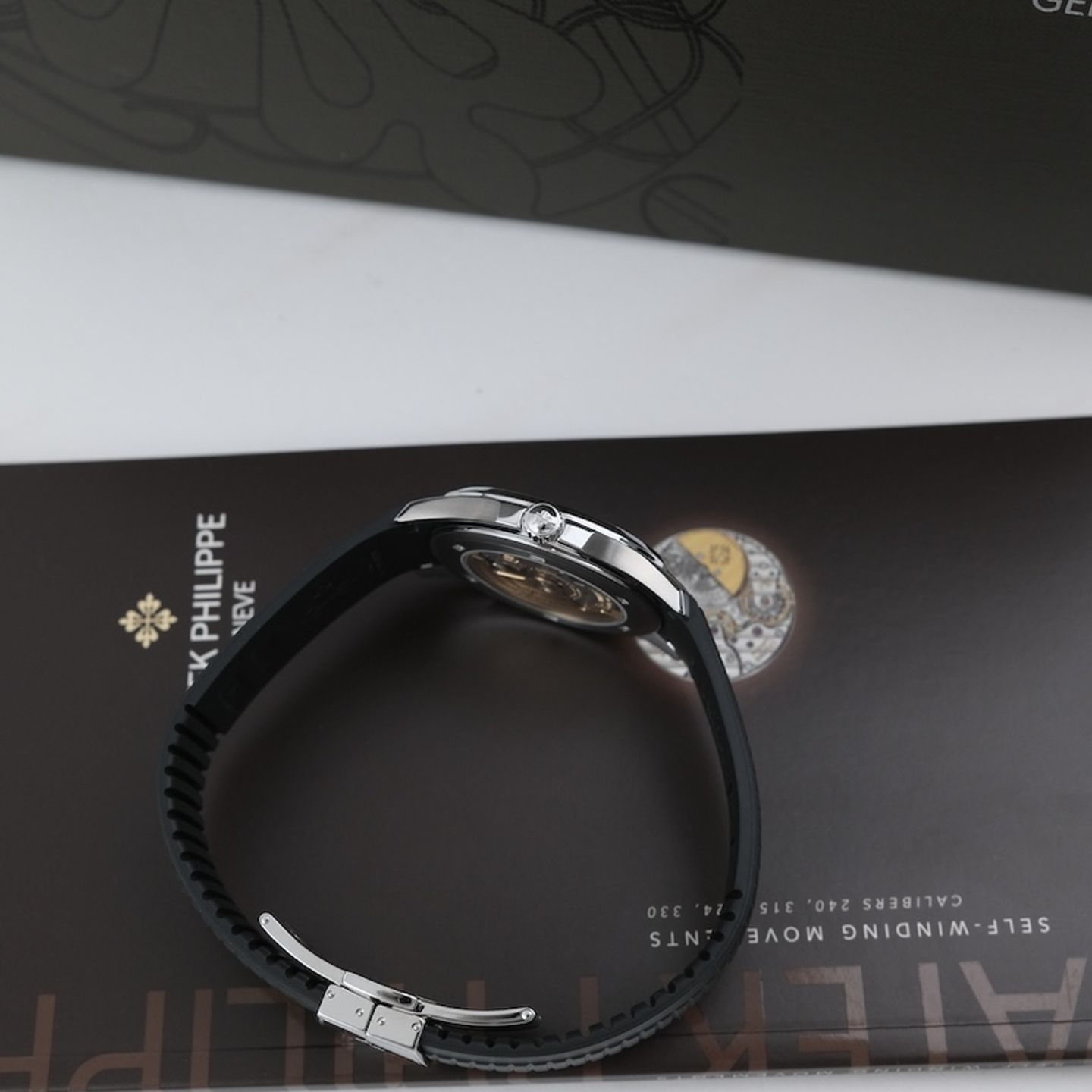Patek Philippe Aquanaut 5167A-001 - (6/8)