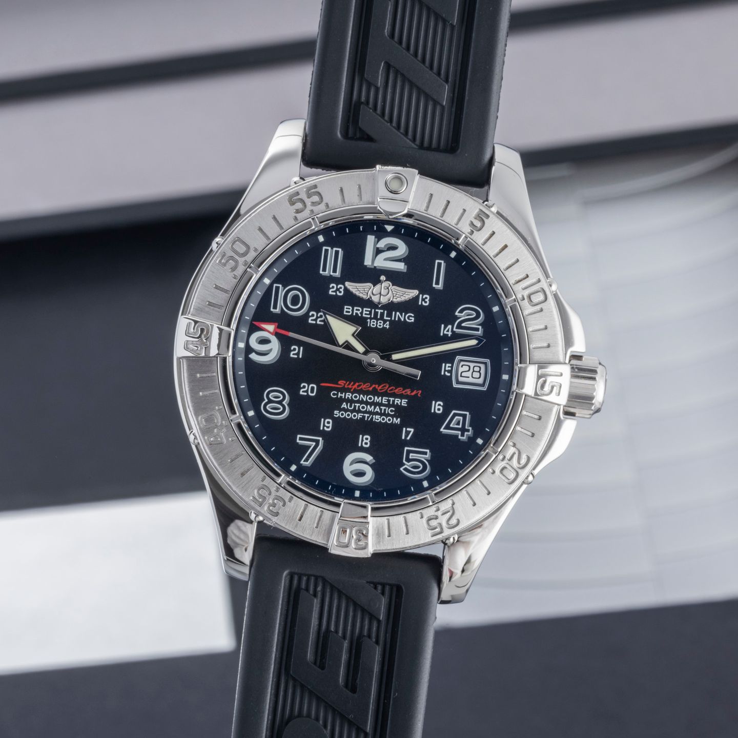 Breitling Superocean A17360 (2008) - 42mm Staal (3/8)