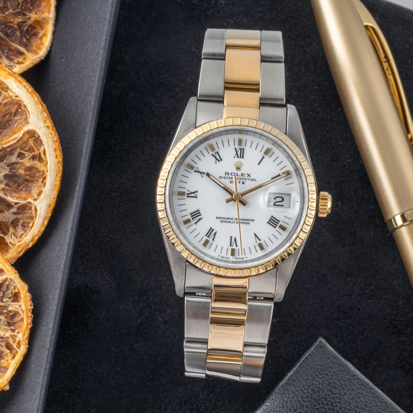Rolex Oyster Perpetual Date 15223 (Unknown (random serial)) - White dial 34 mm Gold/Steel case (1/8)