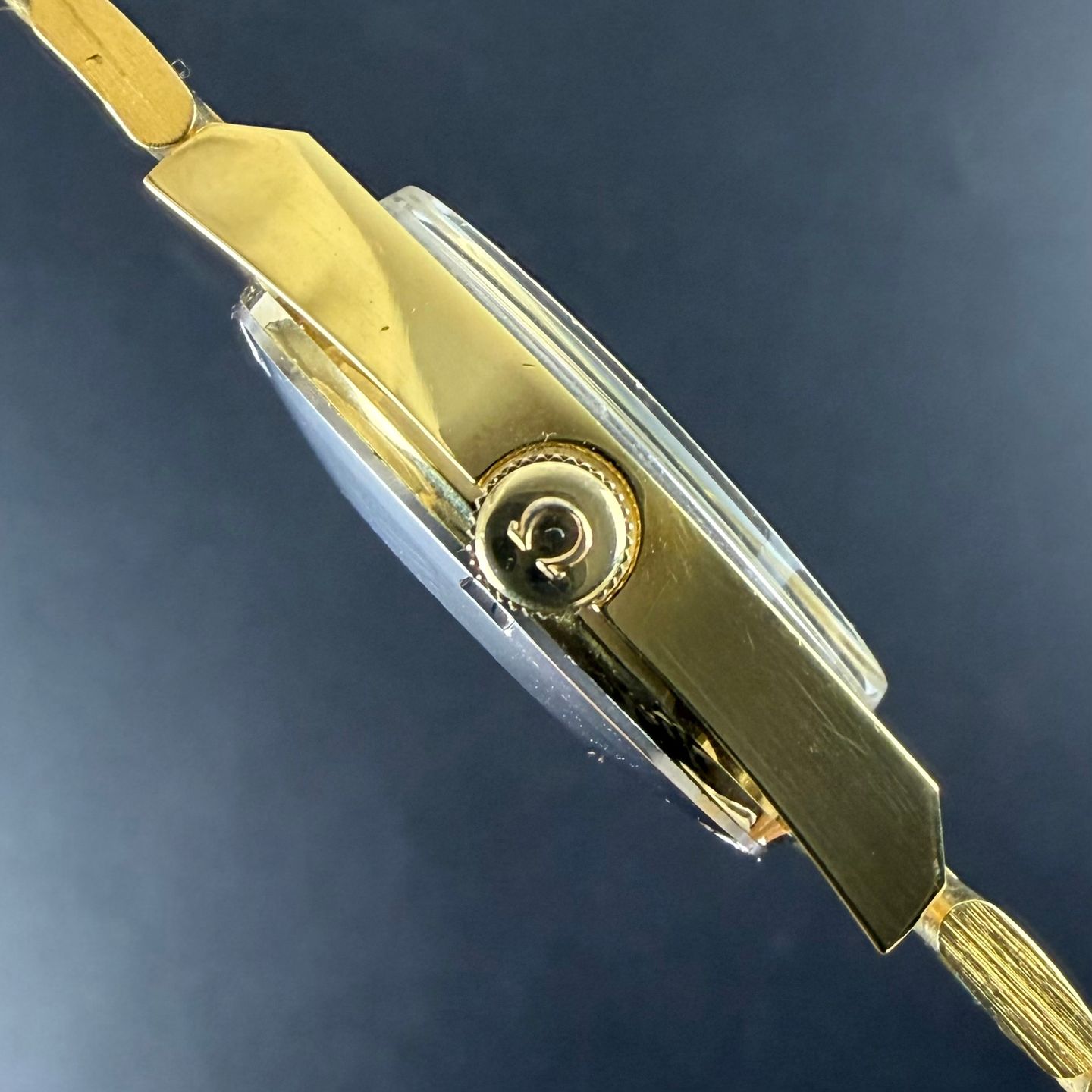 Omega Genève 166.099 (1971) - White dial 35 mm Gold/Steel case (5/8)