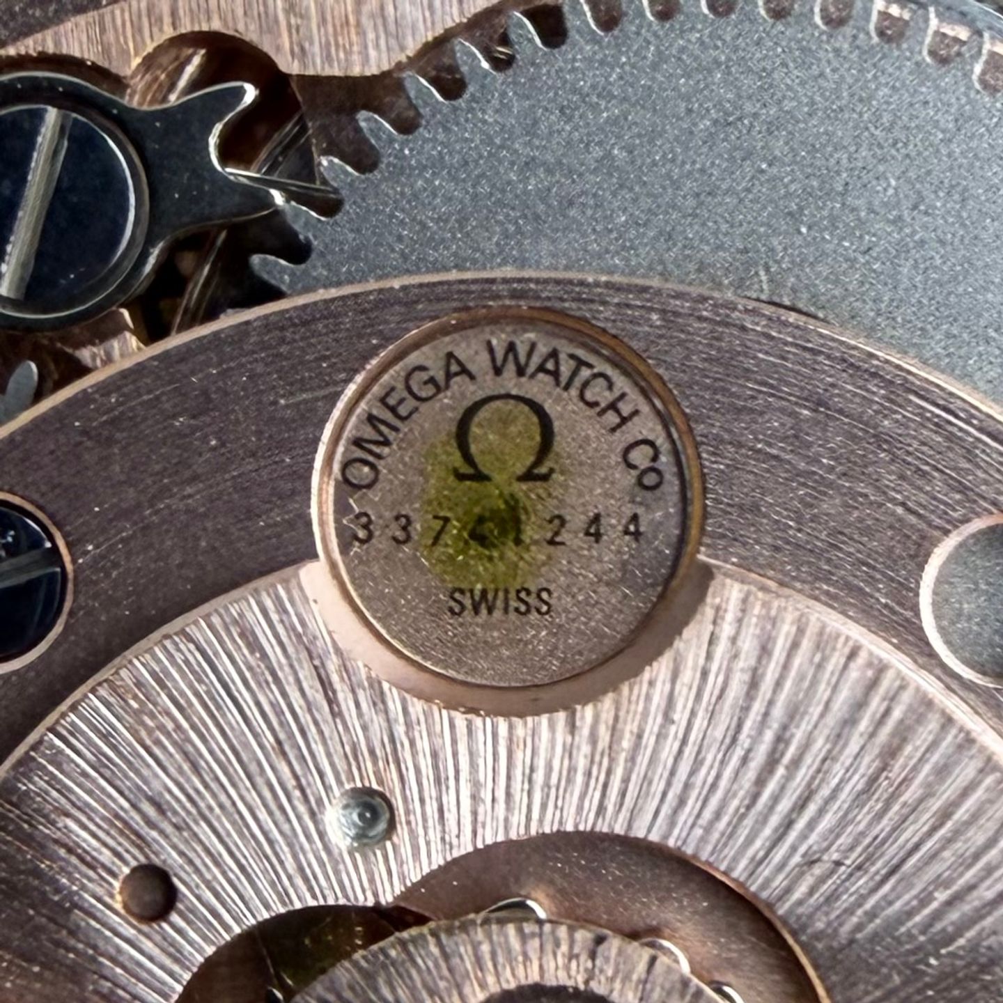 Omega Genève 166.099 (1971) - White dial 35 mm Gold/Steel case (4/8)