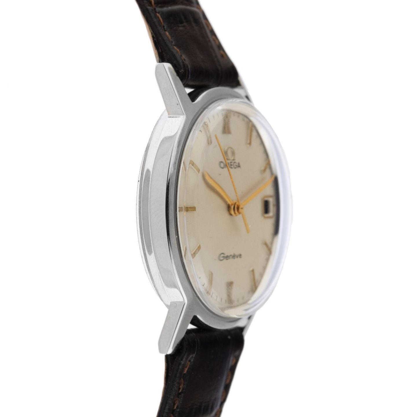 Omega Genève 136.070 - (5/8)