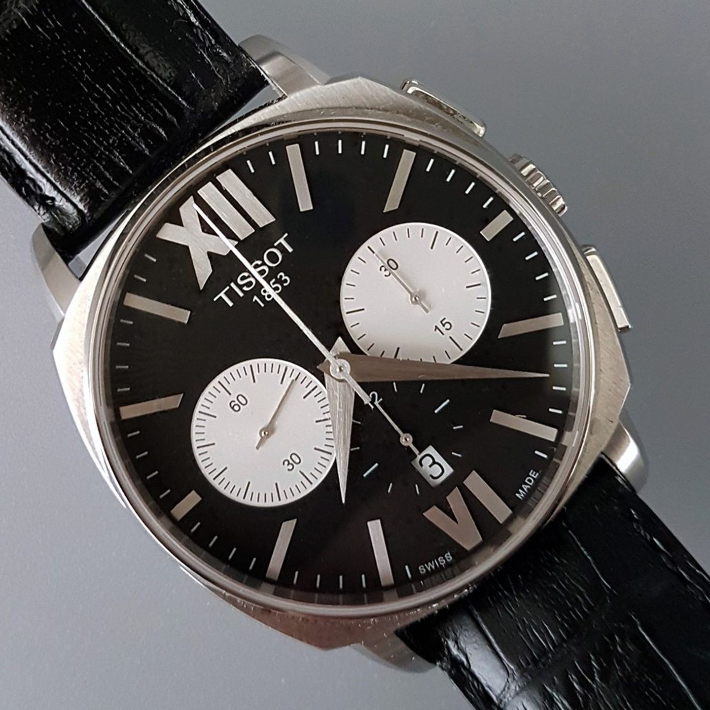 Tissot Unknown T059.527.16.058.00 (2025) - Black dial 42 mm Steel case (2/8)