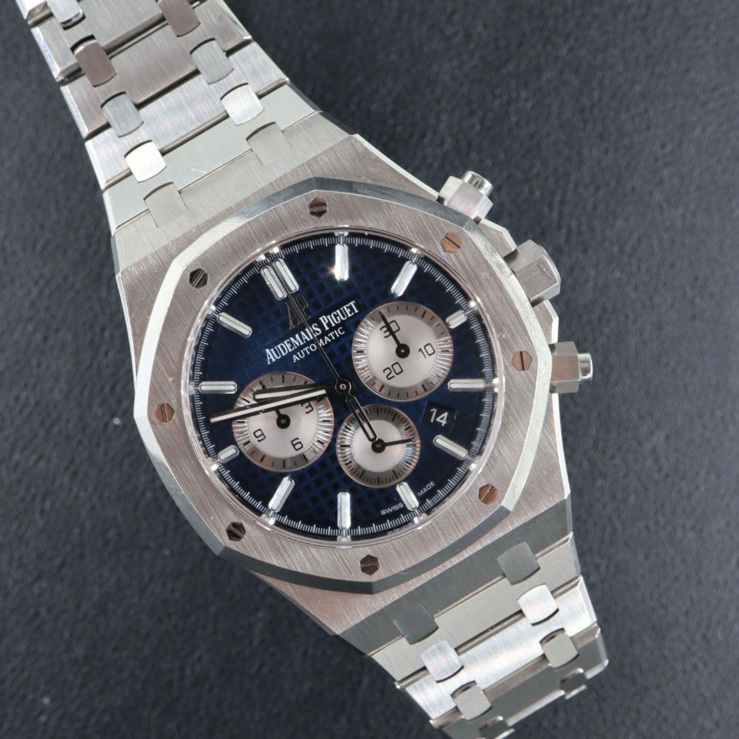 Audemars Piguet Royal Oak Chronograph 26331ST (2021) - 41mm Staal (2/8)