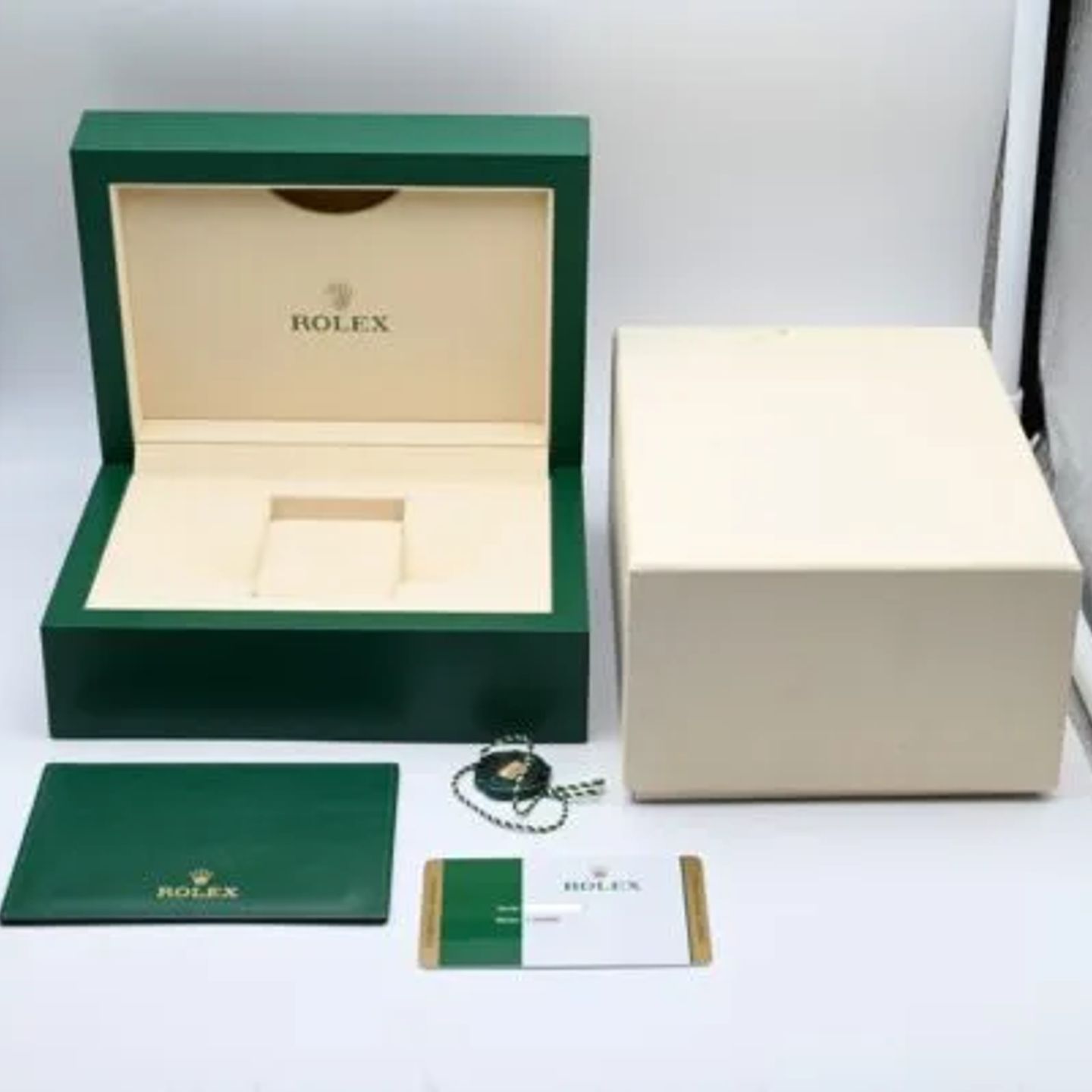 Rolex Sea-Dweller 126600 - (2/7)