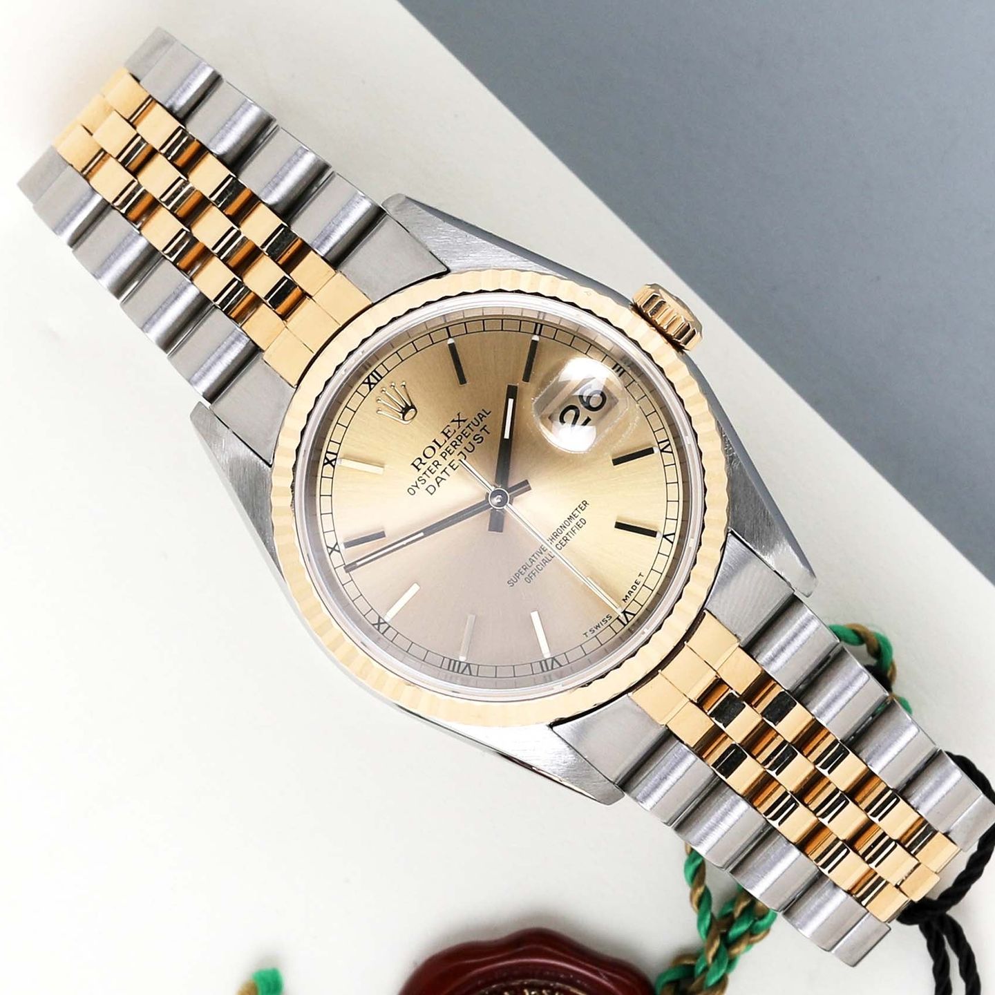 Rolex Datejust 36 16233 (1995) - Champagne wijzerplaat 36mm Goud/Staal (1/8)