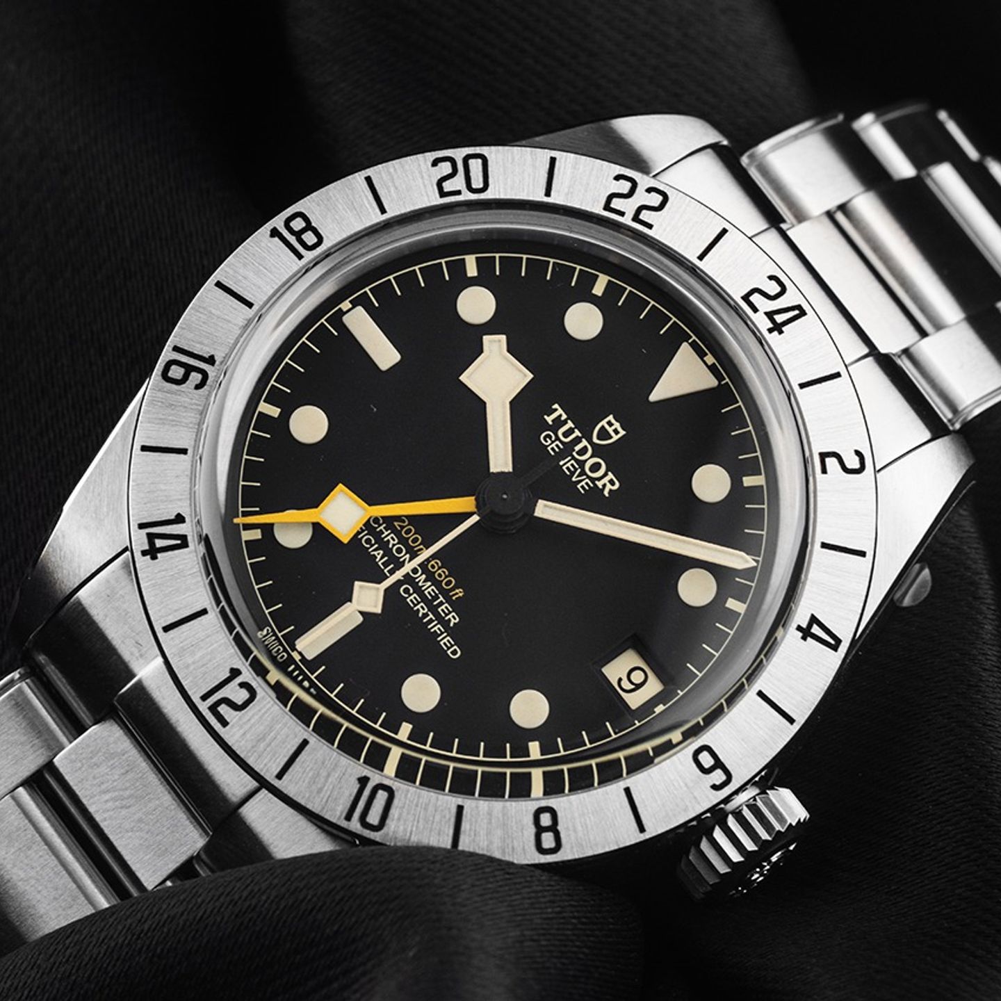 Tudor Black Bay 79470 - (3/7)