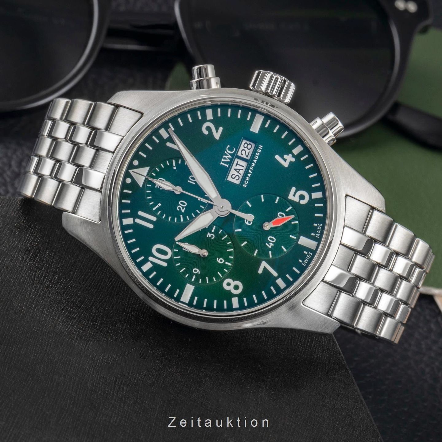 IWC Pilot Chronograph IW388103 (Unknown (random serial)) - Green dial 41 mm Steel case (2/8)