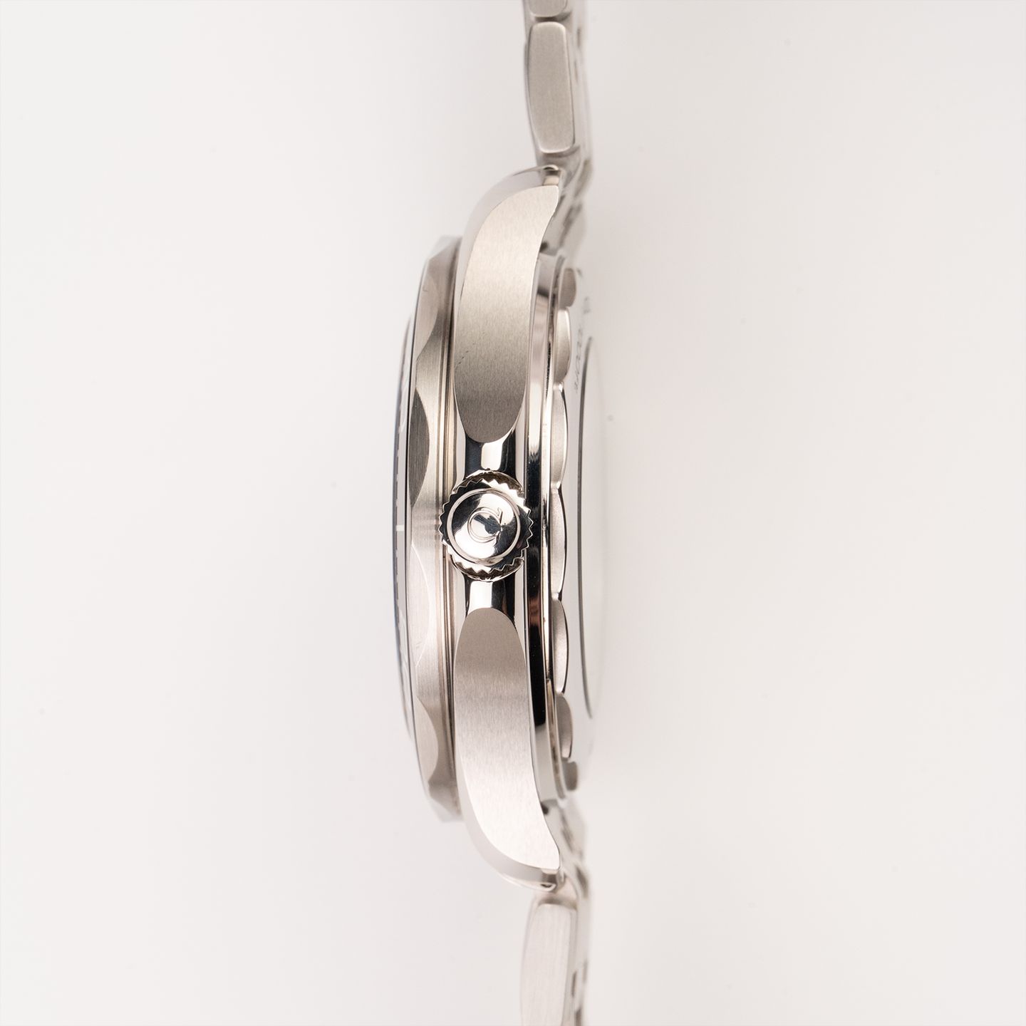 Omega Seamaster Diver 300 M 210.30.42.20.01.001 (2022) - Black dial 42 mm Steel case (7/8)