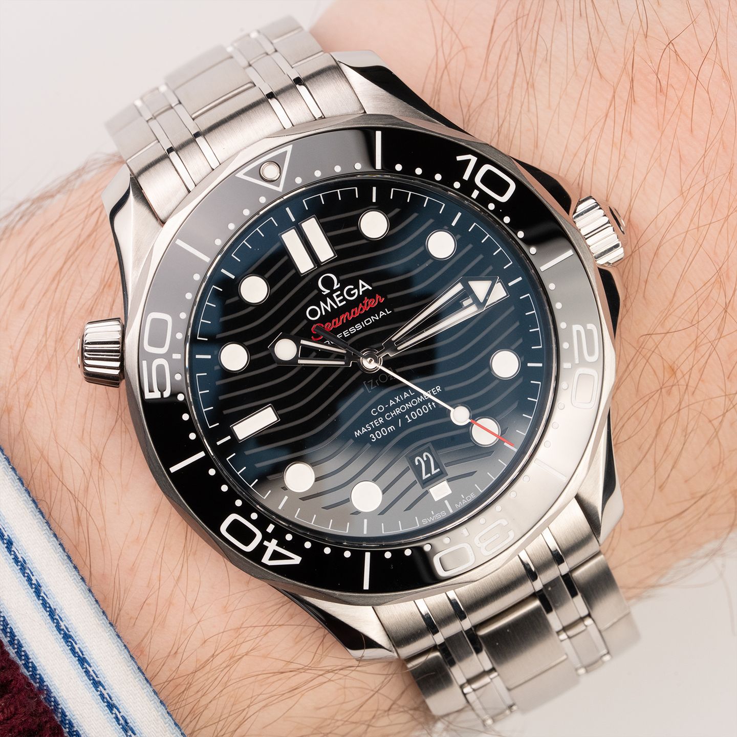 Omega Seamaster Diver 300 M 210.30.42.20.01.001 (2022) - Black dial 42 mm Steel case (2/8)