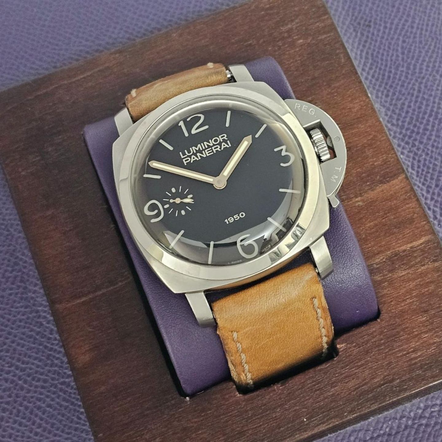 Panerai Special Editions PAM00127 - (1/4)