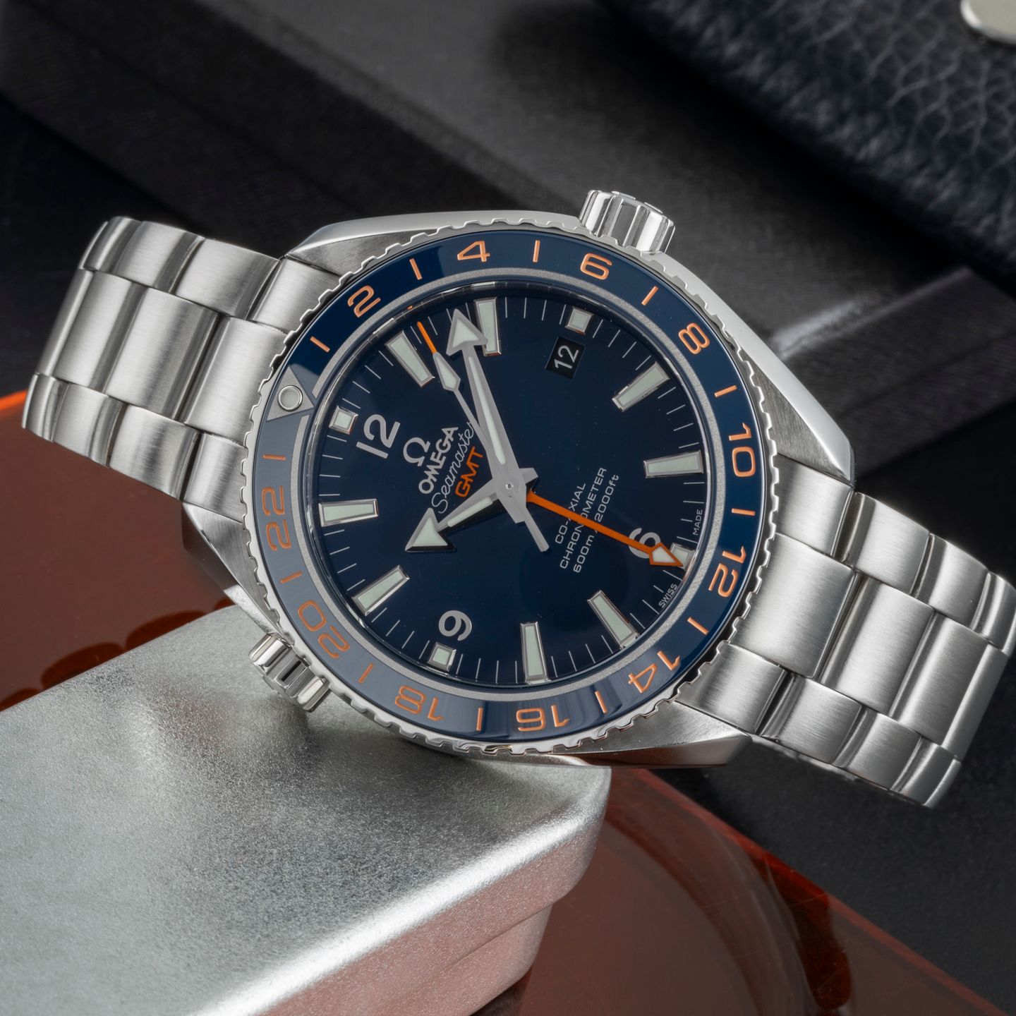 Omega Seamaster Planet Ocean 232.30.44.22.03.001 - (2/8)
