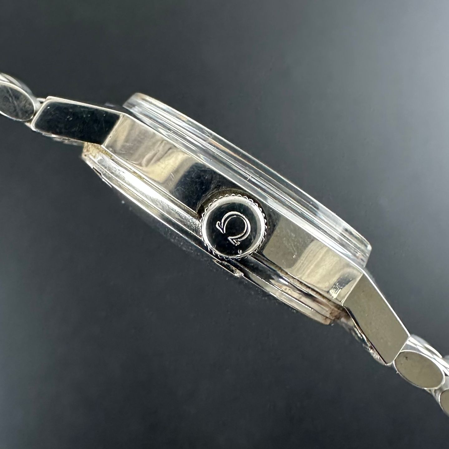 Omega Genève 166.0098 - (5/8)