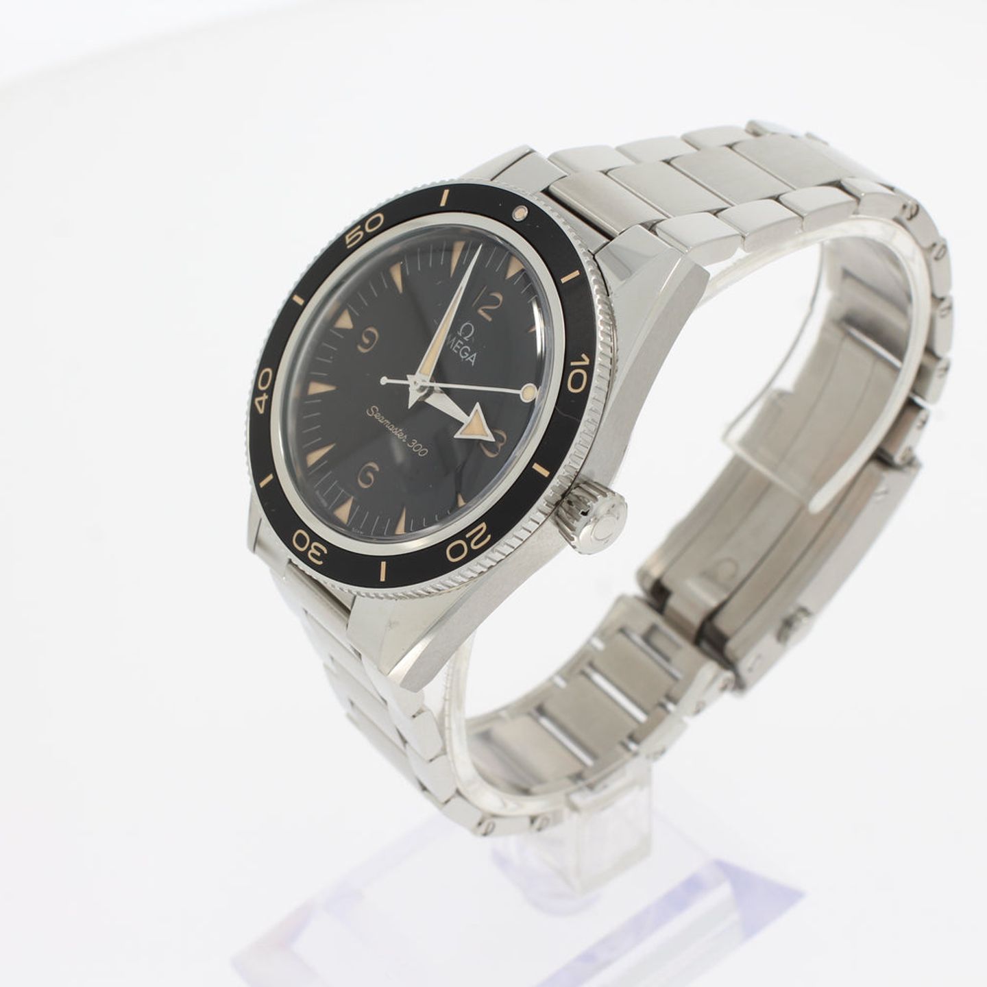 Omega Seamaster 300 234.30.41.21.01.001 (2025) - Black dial 41 mm Steel case (2/4)