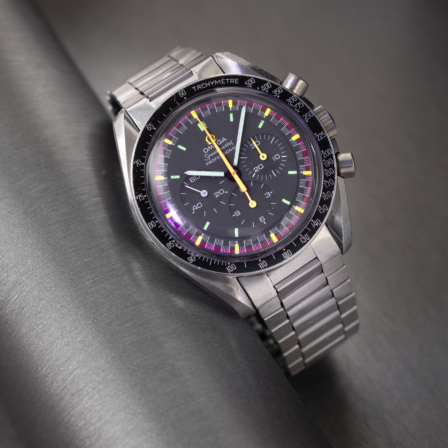 Omega Speedmaster is (Unknown (random serial)) - Grey dial 42 mm Steel case (8/8)