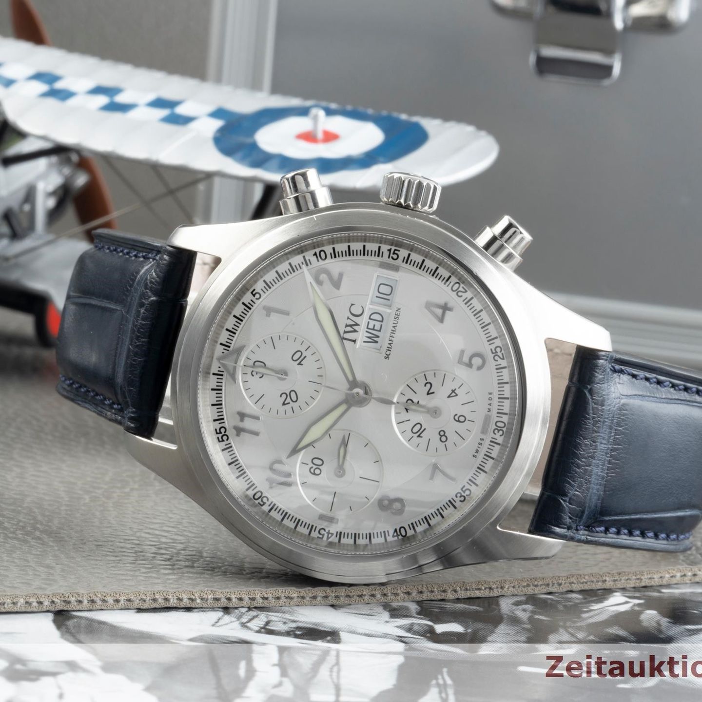 IWC Pilot Spitfire Chronograph IW370623 (2003) - Silver dial 39 mm Steel case (2/8)