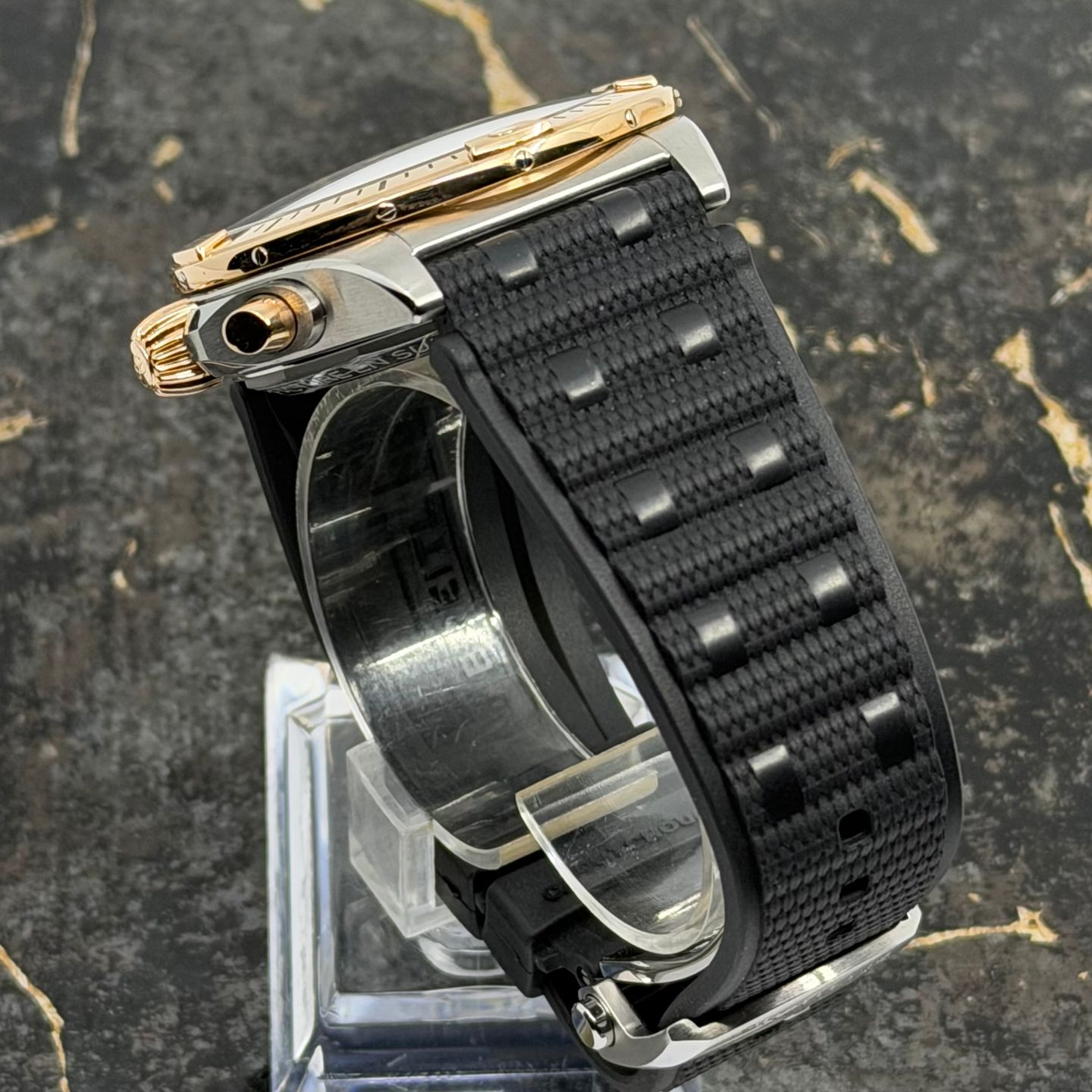 Breitling Chronomat 42 UB0134101B1S1 (2026) - Green dial 43 mm Gold/Steel case (6/8)