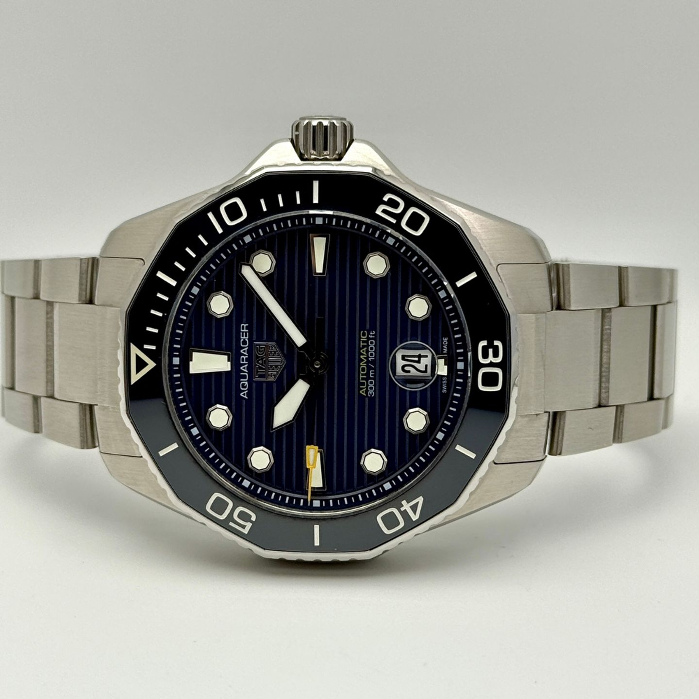 TAG Heuer Aquaracer 300M WBP201B.BA0632 - (2/8)