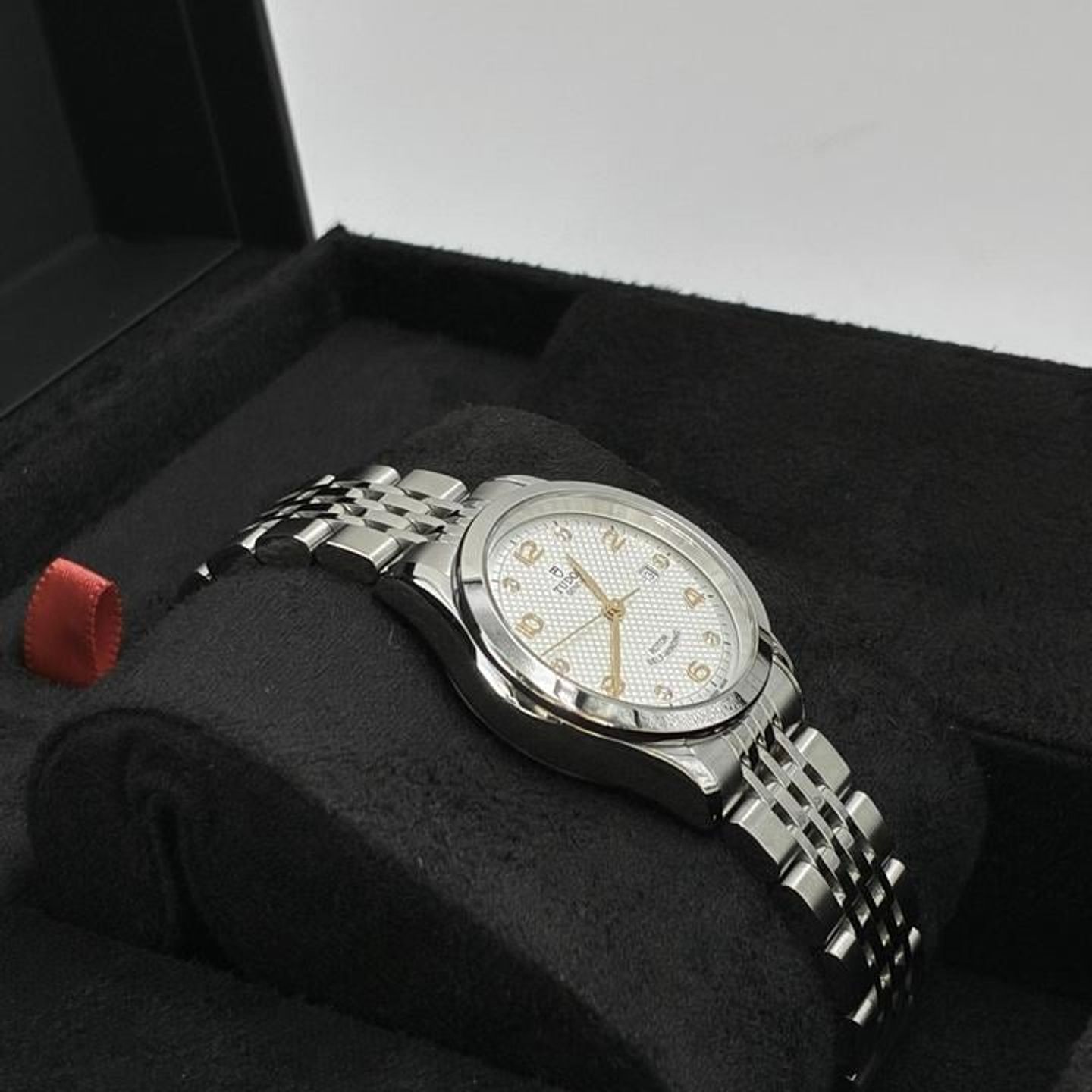 Tudor 1926 91350 - (2/6)