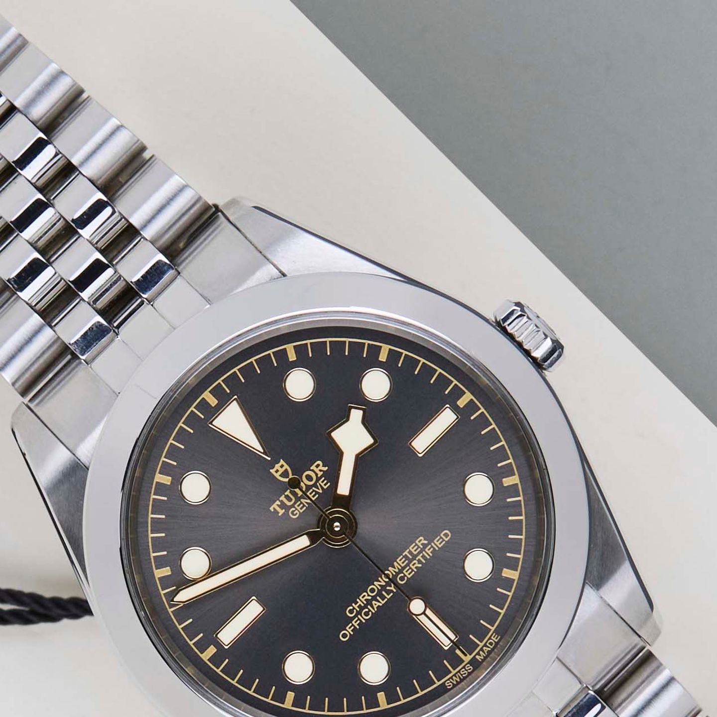 Tudor Black Bay 79660 - (3/8)