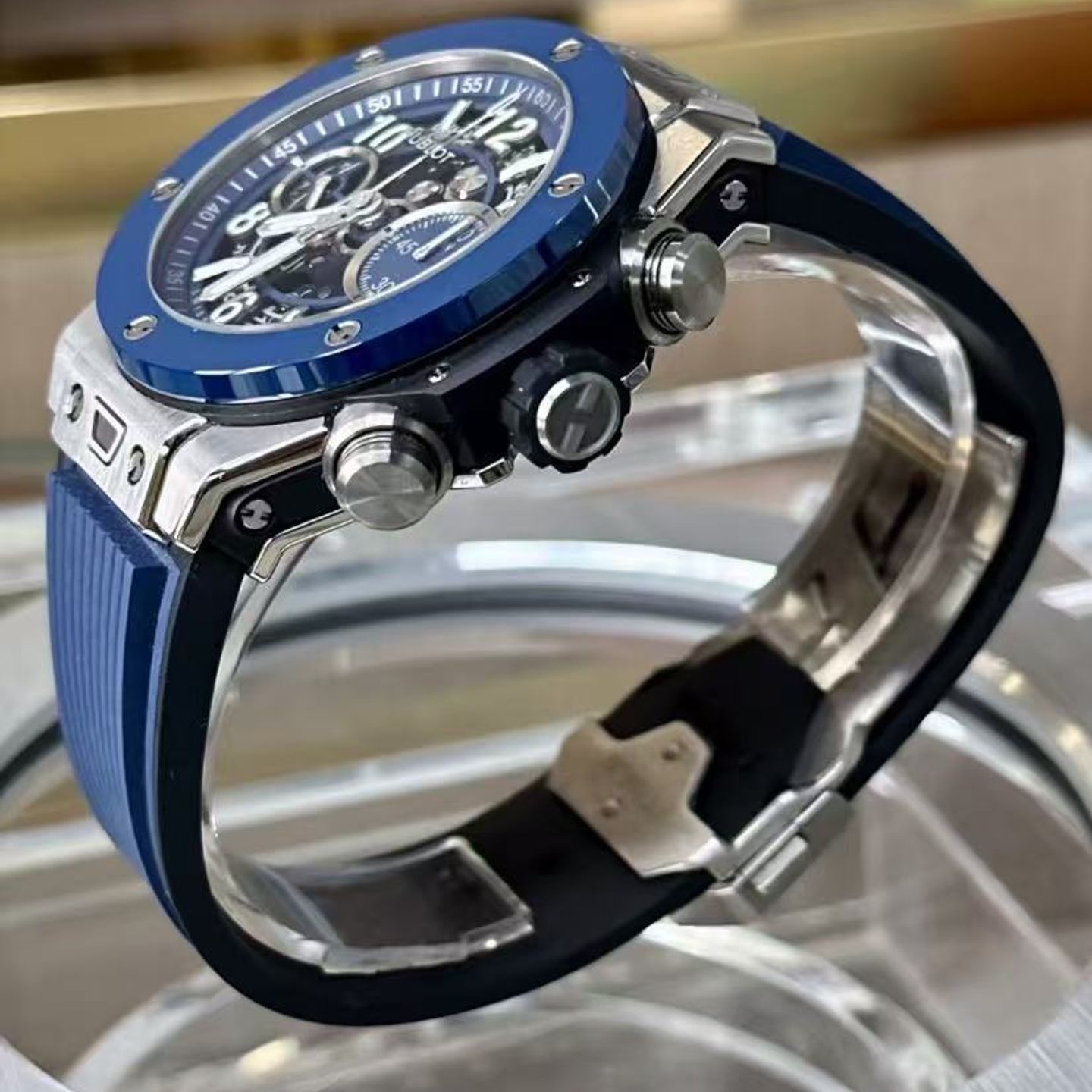 Hublot Big Bang Unico 421.NL.5170.RX (2025) - Transparent dial 44 mm Titanium case (3/6)