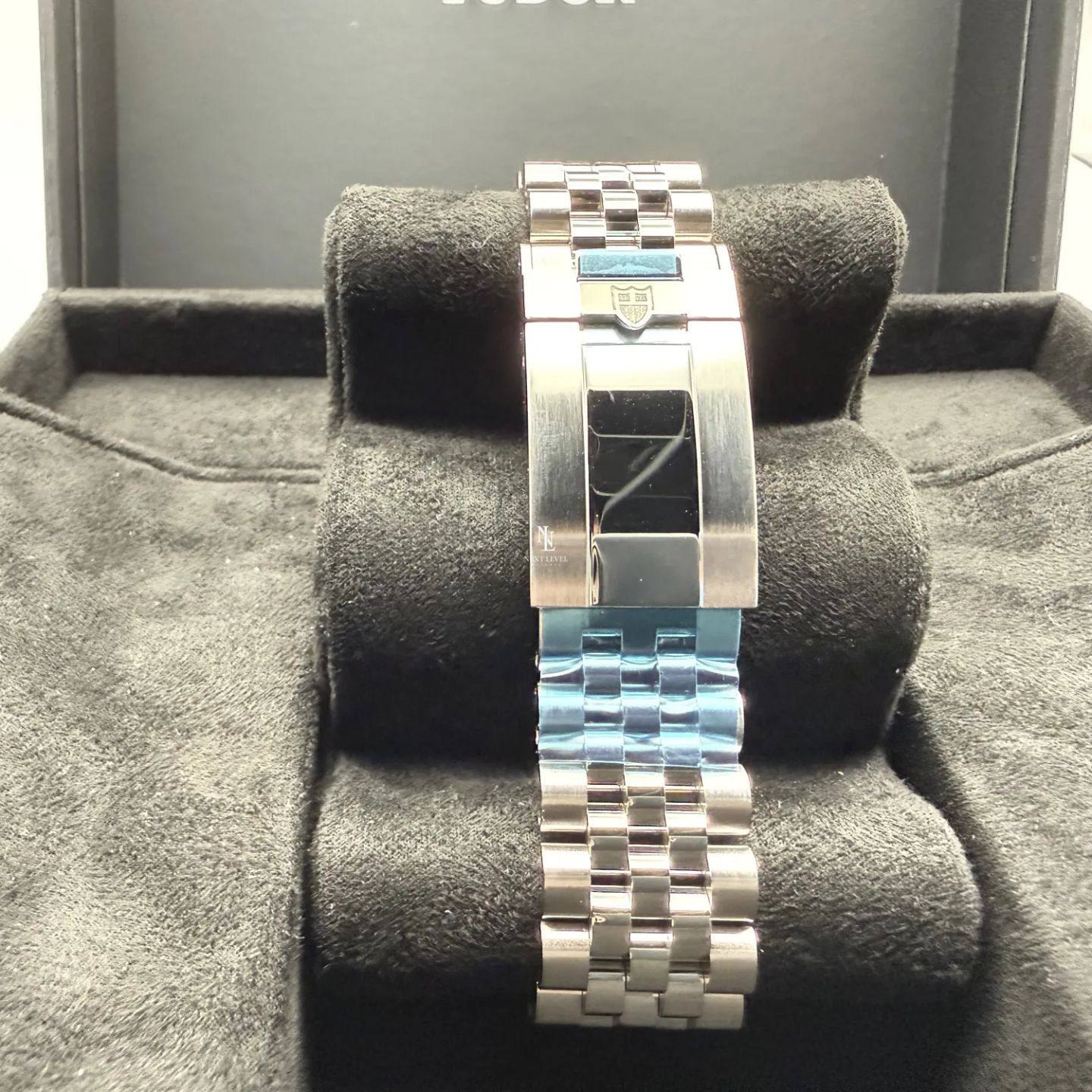 Tudor Black Bay 79660 - (5/8)