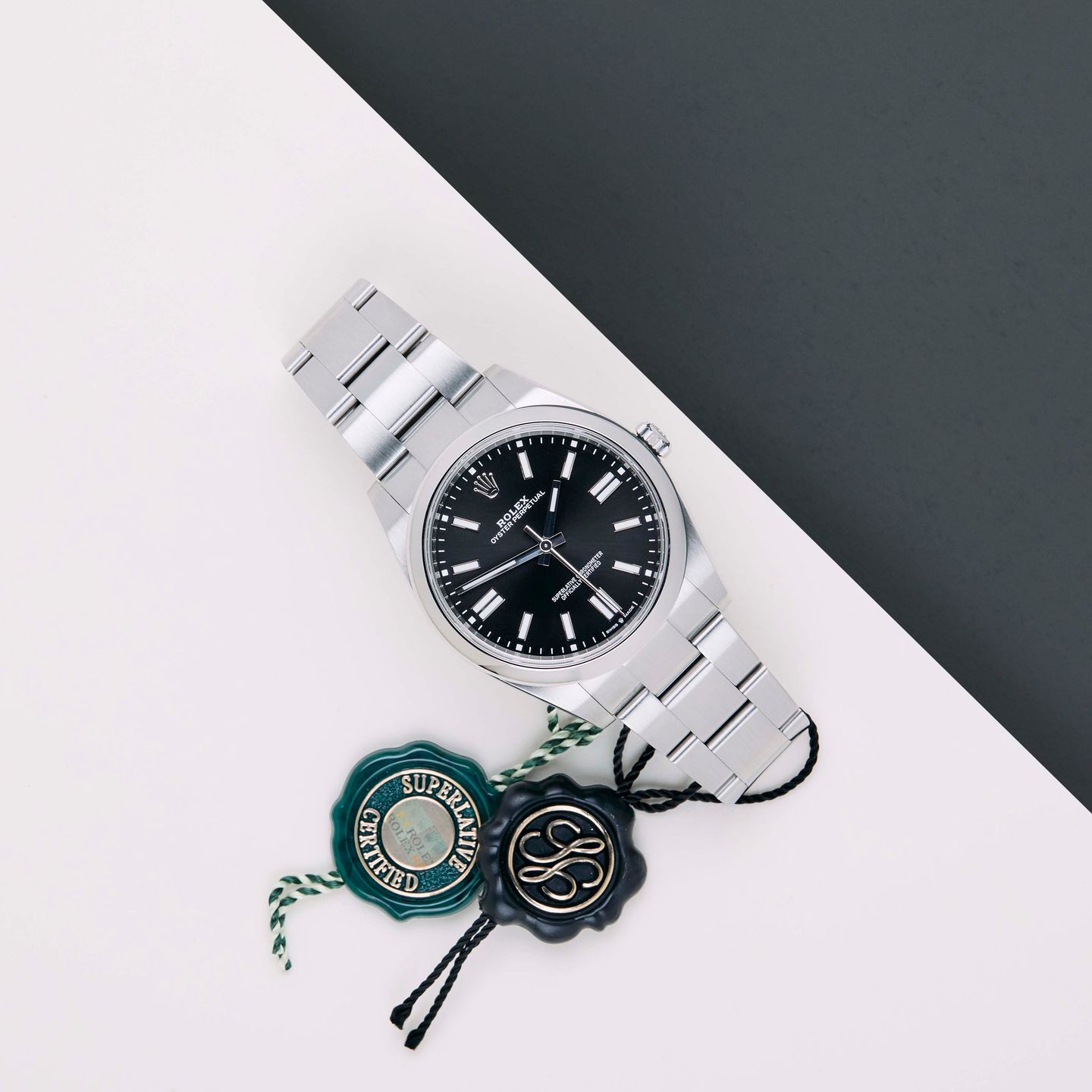 Rolex Oyster Perpetual 41 124300 - (2/8)